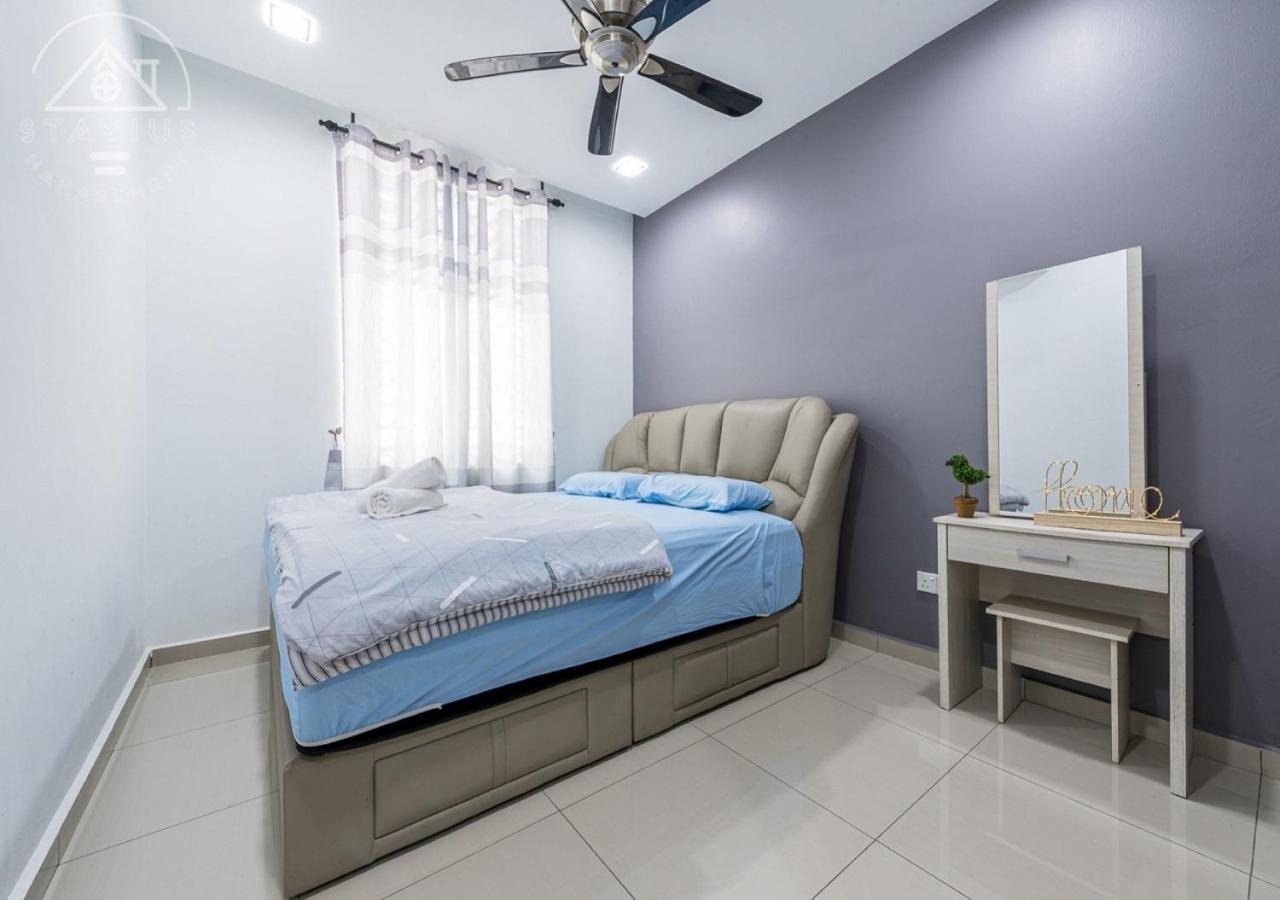 Port Dickson 14Pax 4Br Double Storey House Екстер'єр фото