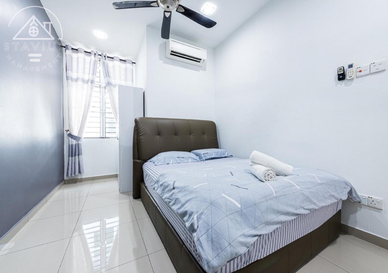 Port Dickson 14Pax 4Br Double Storey House Екстер'єр фото